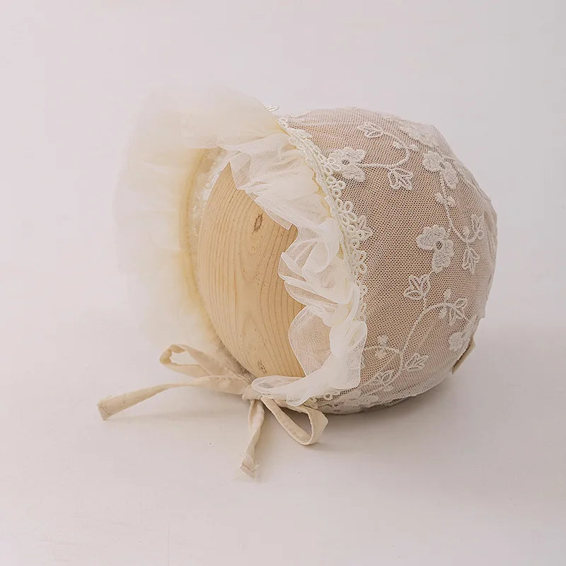 1 Piece Korean Fashion Princess Beanie for Baby Girl Mesh Gauze Embroidery Floral Ruffle Newborn Photography Props Infanr Hat